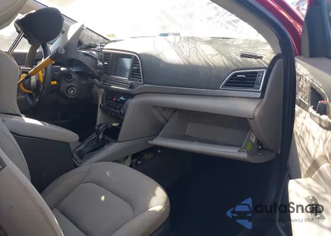 2017 Hyundai Elantra Se z USA, uszkodzony, nr VIN KMHD84LF8HU069505